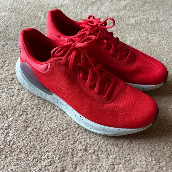 lululemon beyondfeel men’s Red Running Shoes - Picture 3 of 6